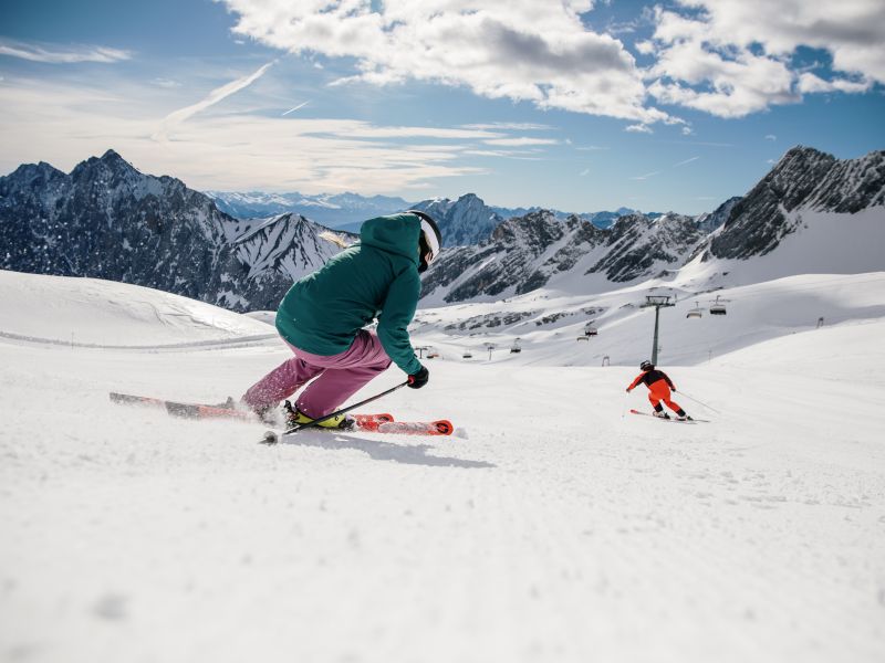 Skifahrer Abfahrt Zugspitze