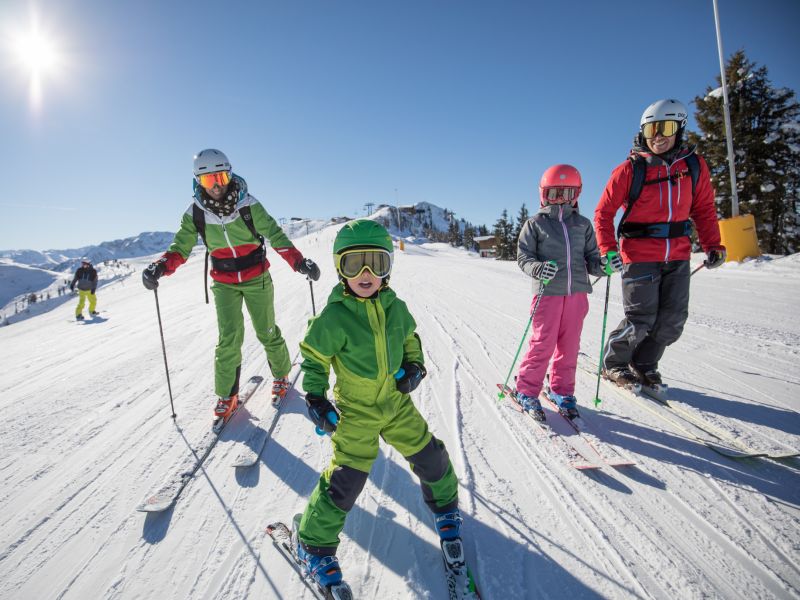 Familie Skifahren Ski Juwel Alpbachtal-Wildschönau
